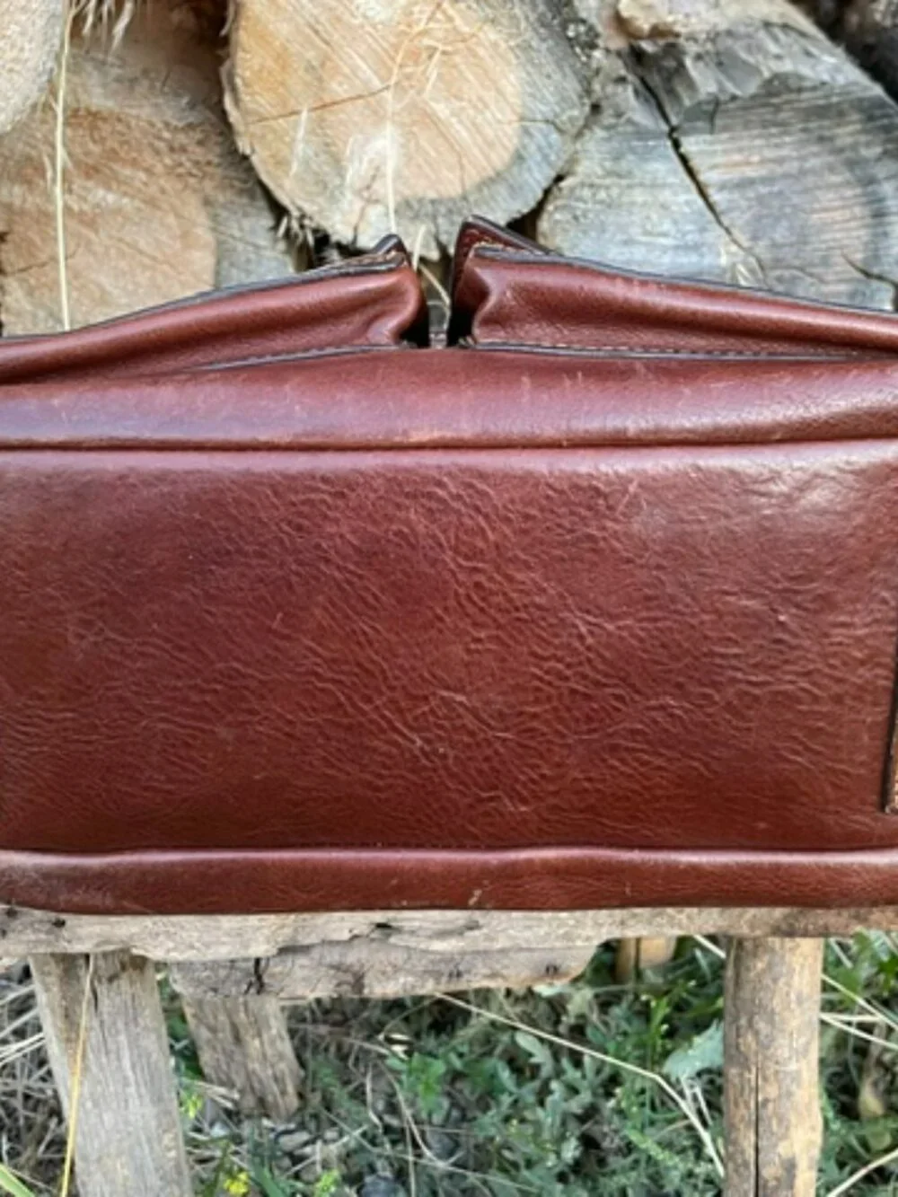 Dooney and Bourke Kingston Hobo Florentine Leather Chestnut